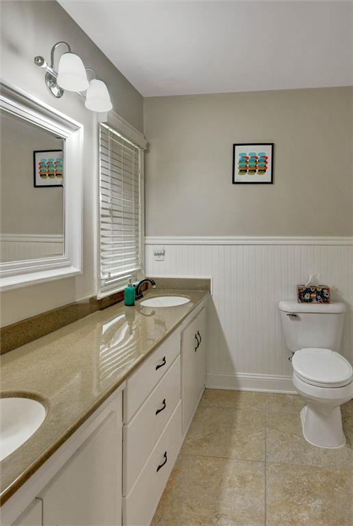 904 W 96th Street Property Photo 12