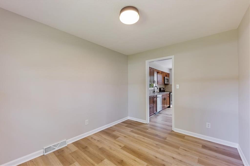14806 E 200th Street Property Photo 8