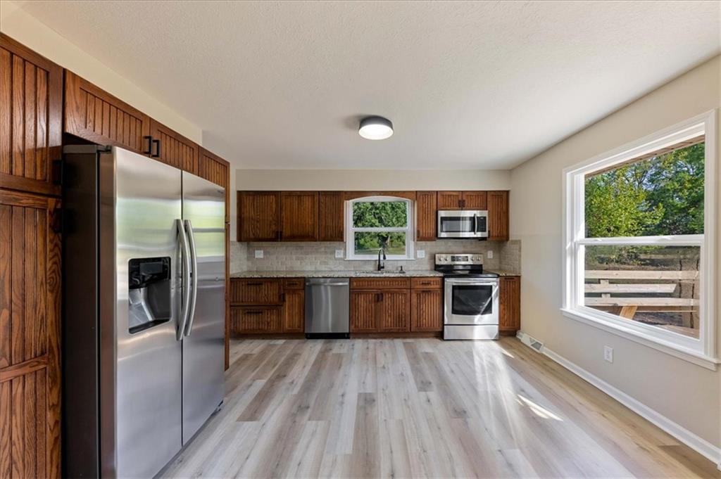 14806 E 200th Street Property Photo 10
