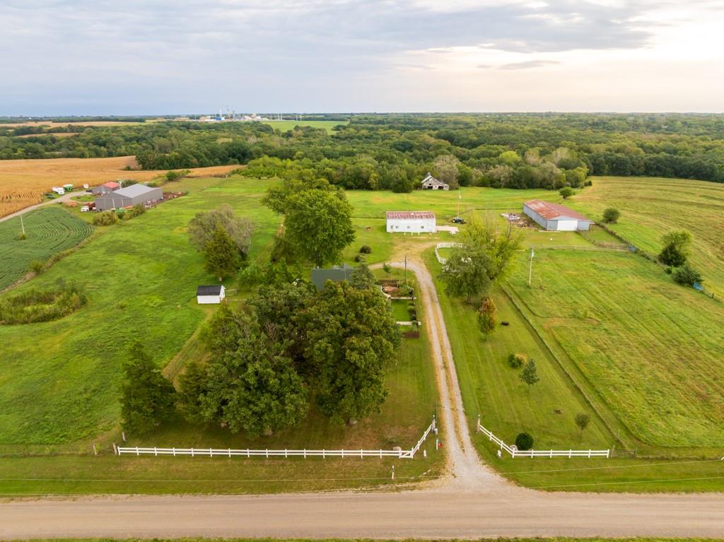 3479 Ne Dixon Road Property Photo 4