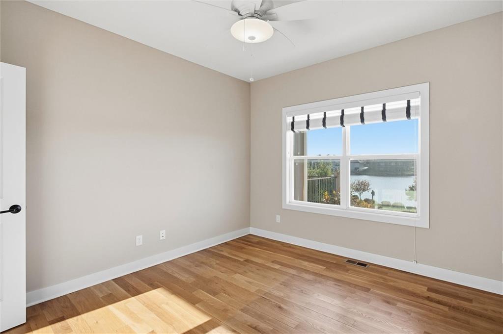 4313 Lakeshore Drive Property Photo 21