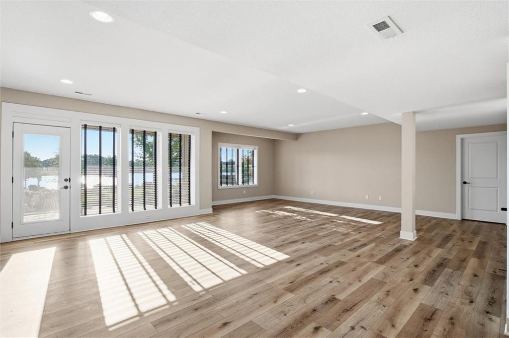 4313 Lakeshore Drive Property Photo 24