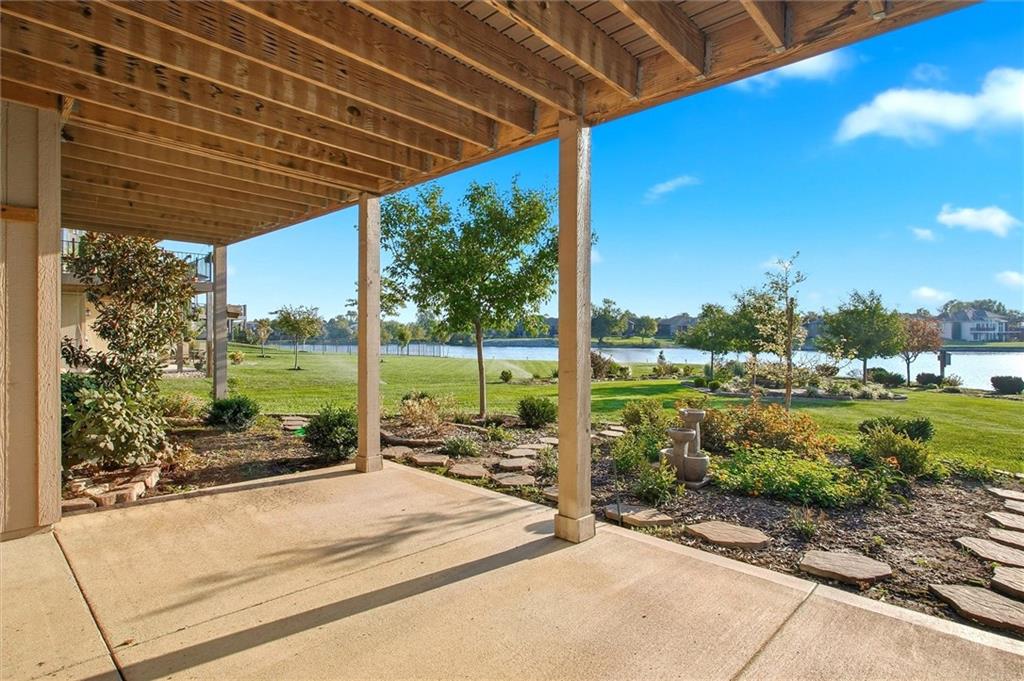 4313 Lakeshore Drive Property Photo 33