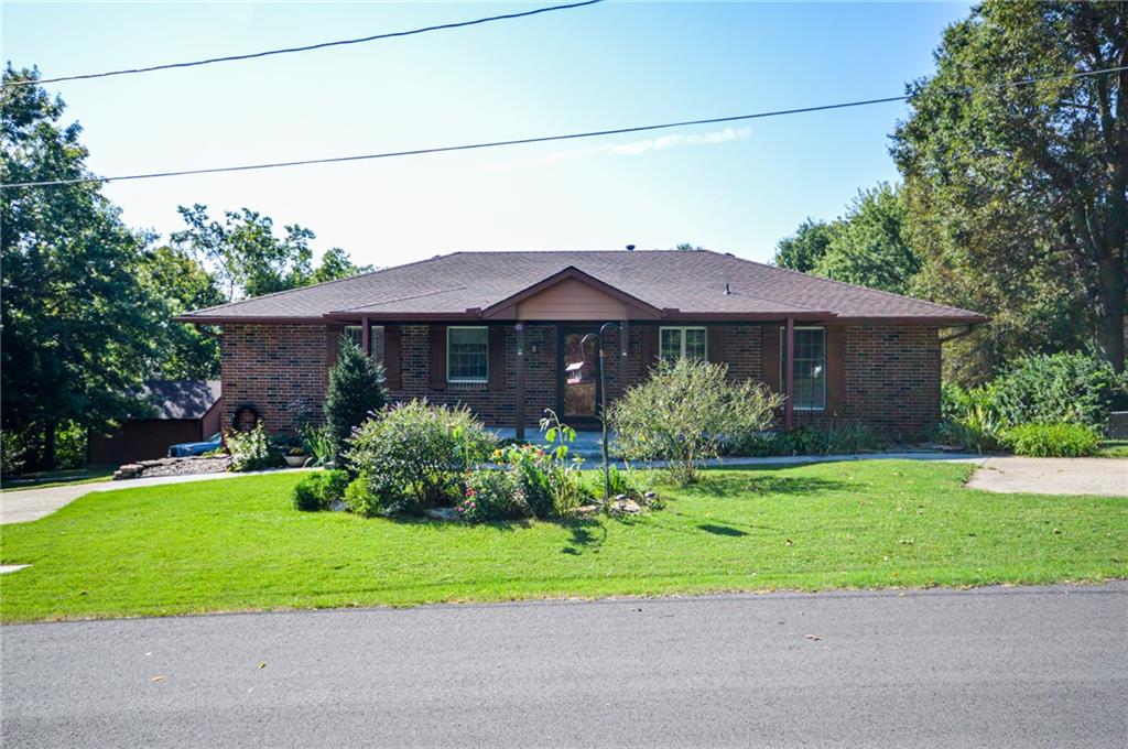 18705 E Independence Avenue Property Photo 2