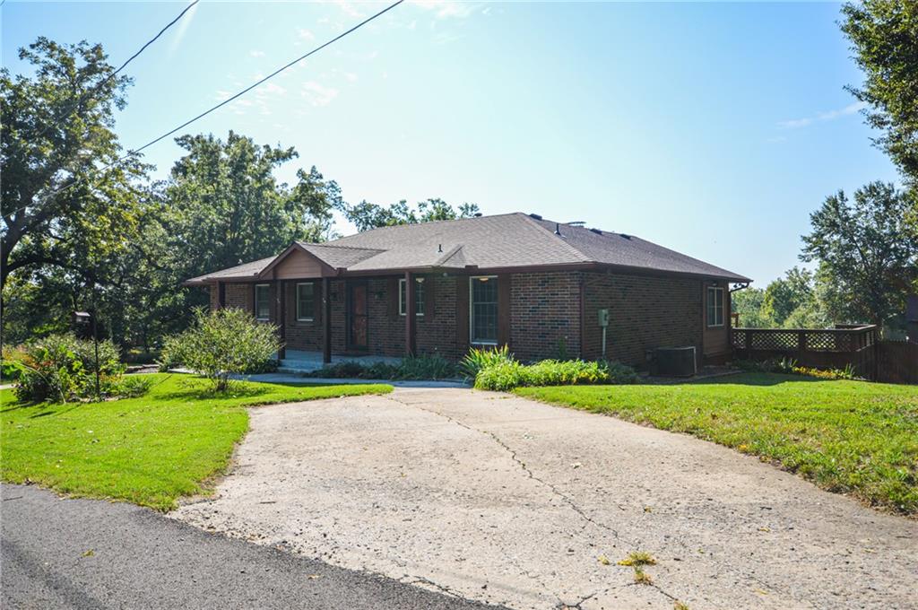 18705 E Independence Avenue Property Photo 4