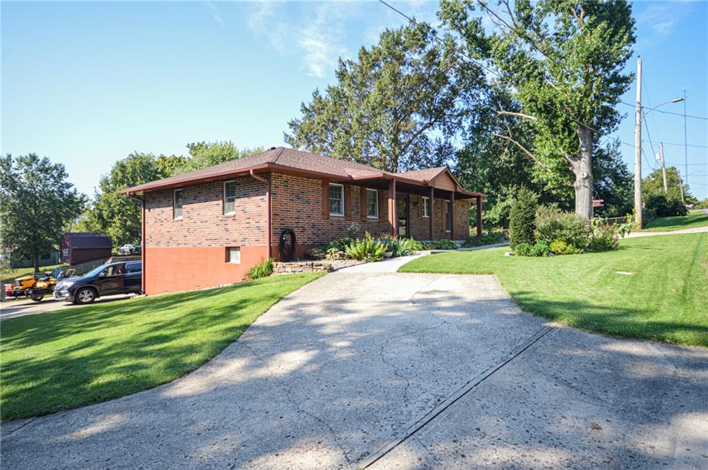 18705 E Independence Avenue Property Photo 5