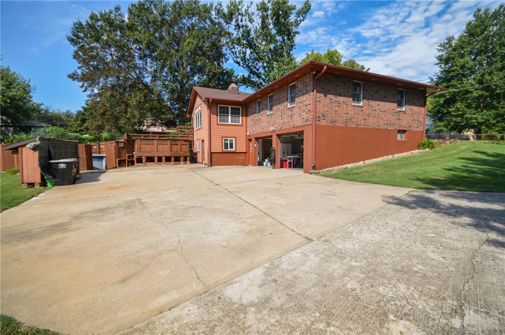 18705 E Independence Avenue Property Photo 7