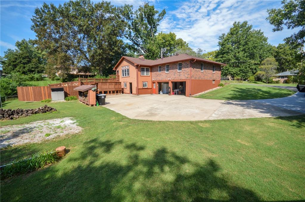 18705 E Independence Avenue Property Photo 8