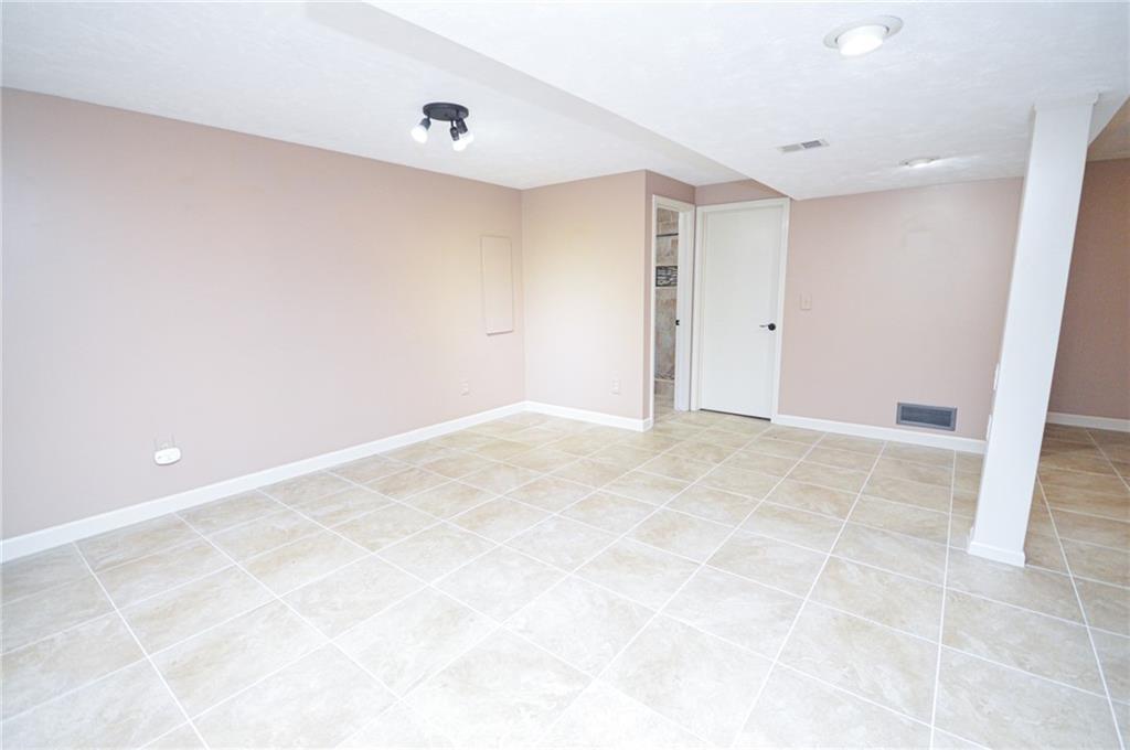 18705 E Independence Avenue Property Photo 42