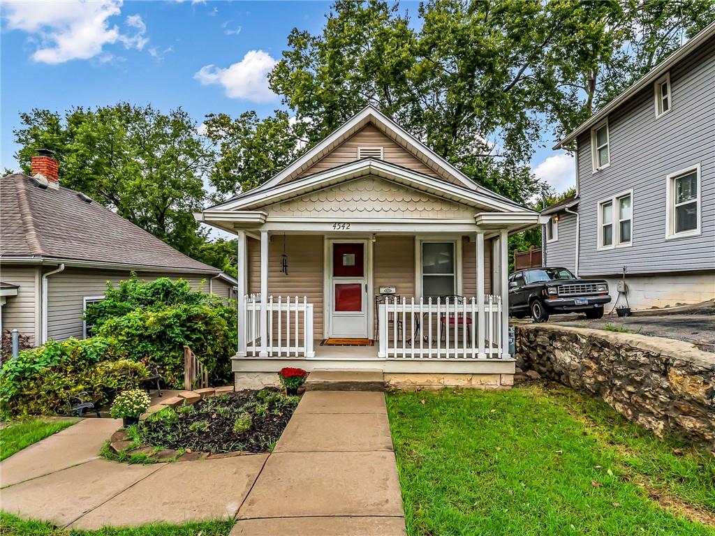4542 State Line Road Property Photo 1