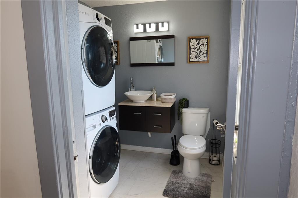 147 Kensington Avenue Property Photo 11