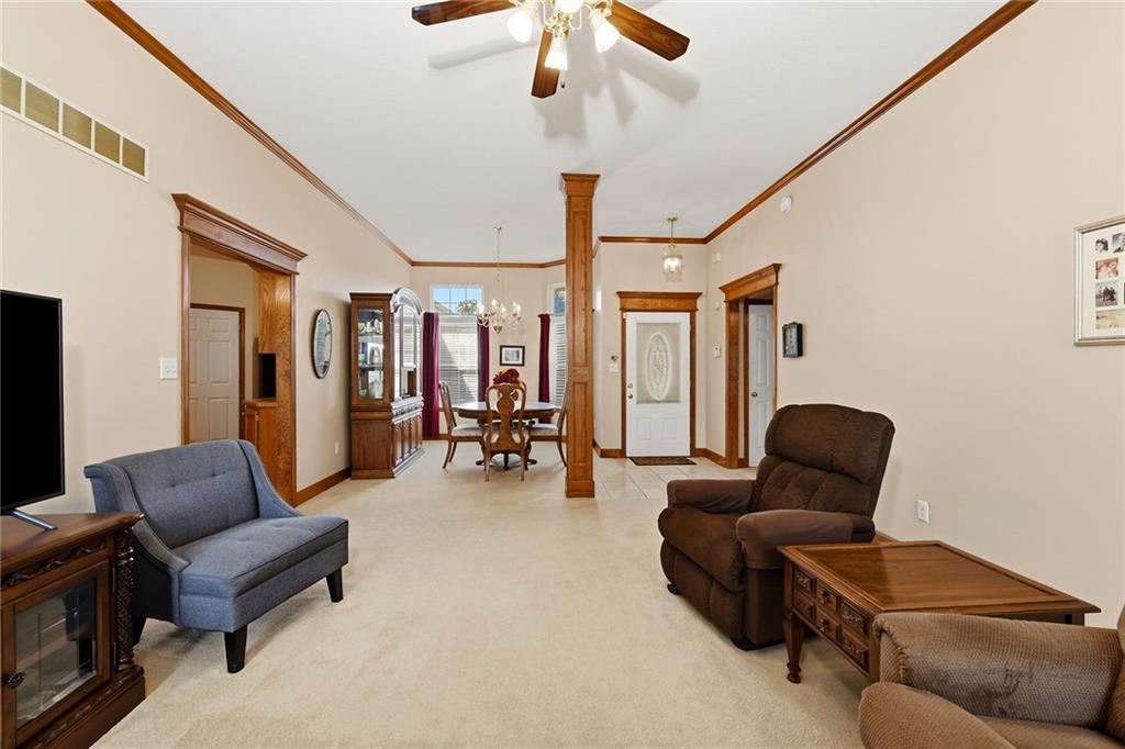 1513 Ne Craigievar Drive Property Photo 8