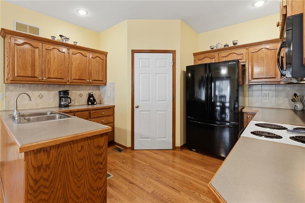 1513 Ne Craigievar Drive Property Photo 12