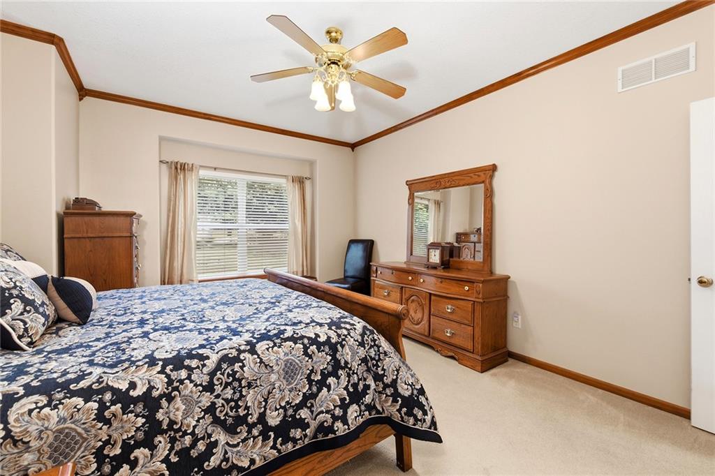 1513 Ne Craigievar Drive Property Photo 21
