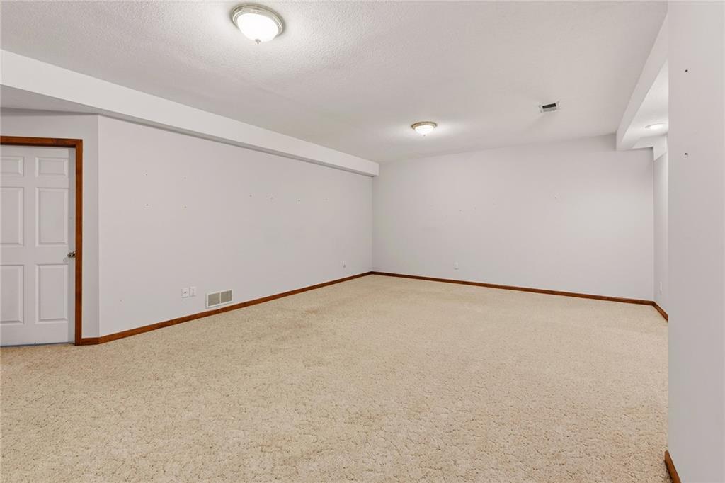 1513 Ne Craigievar Drive Property Photo 31