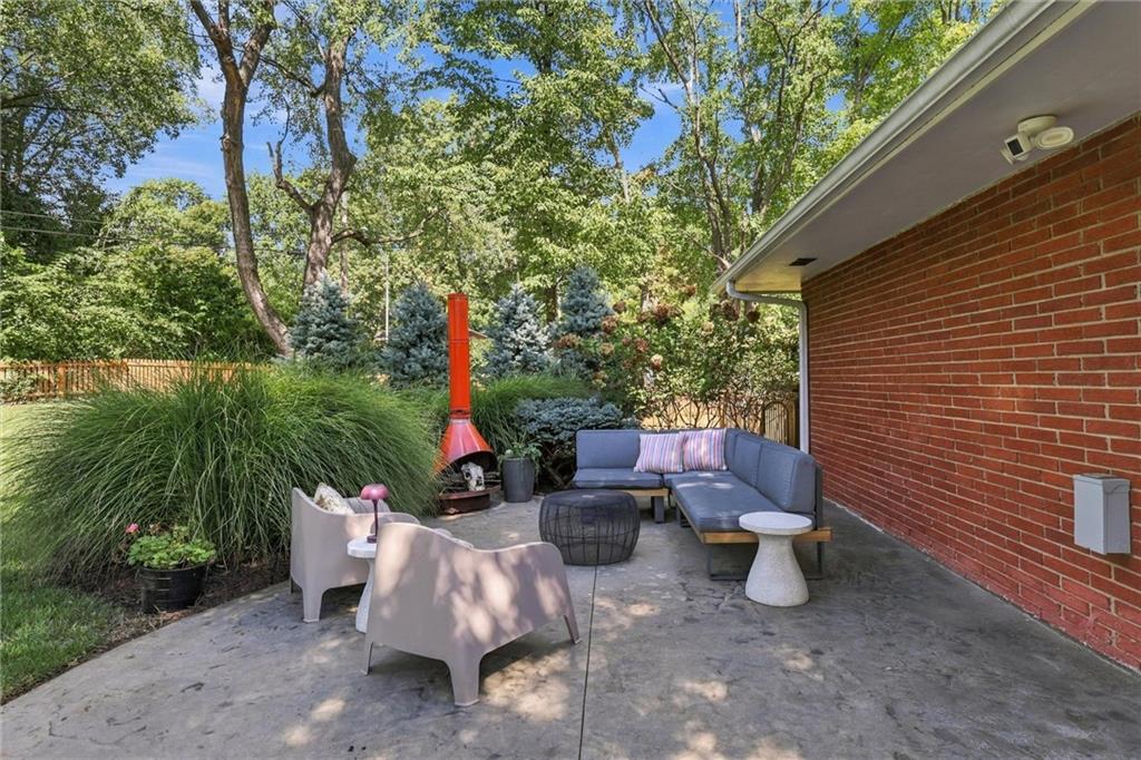 9500 Meadow Lane Property Photo 32