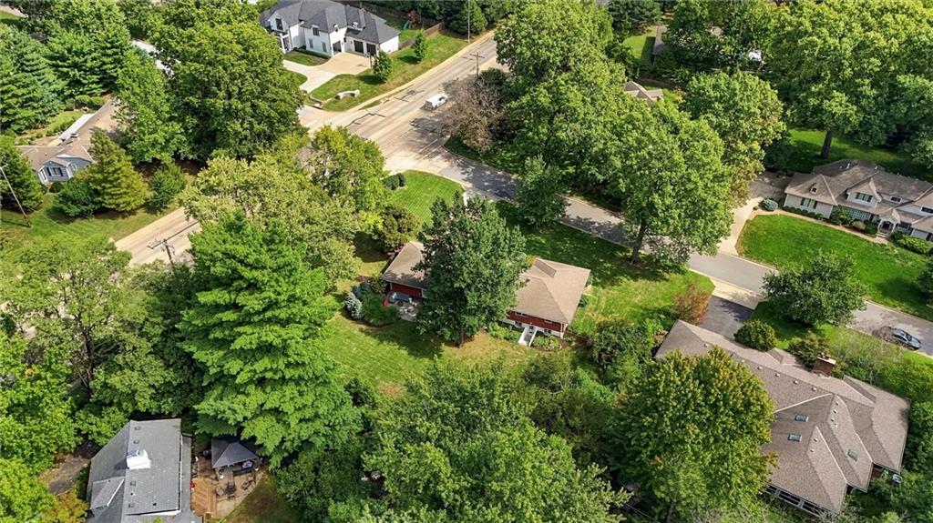 9500 Meadow Lane Property Photo 35