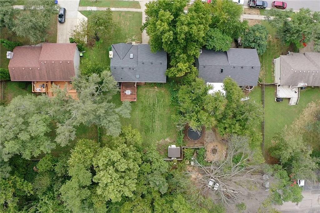 11312 W 77th Street Property Photo 27