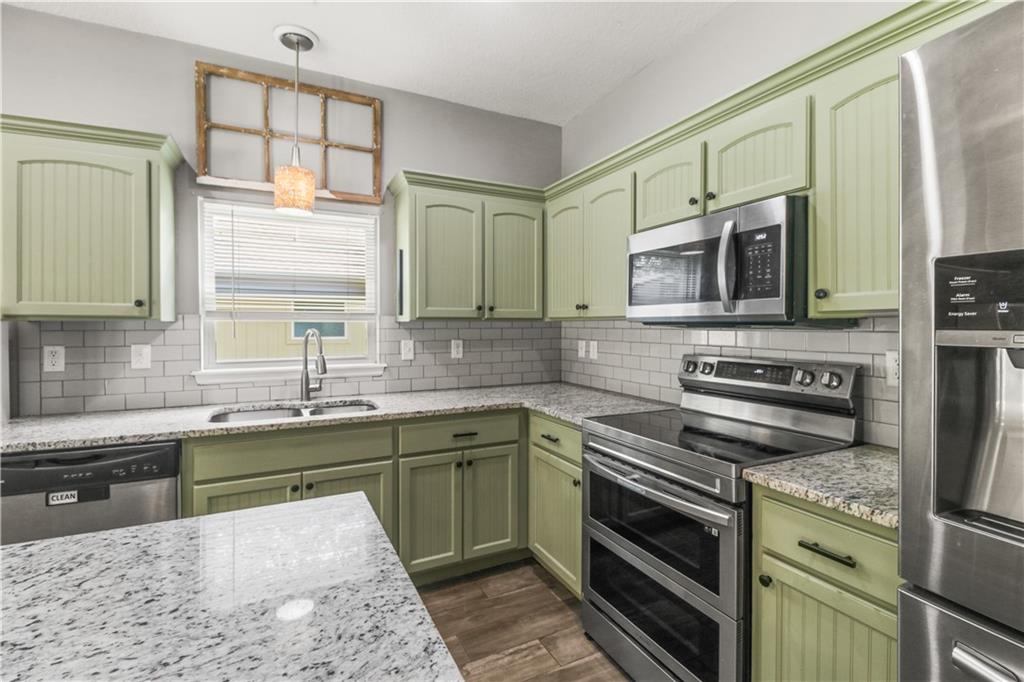 618 Nw Walnut Street Property Photo 12