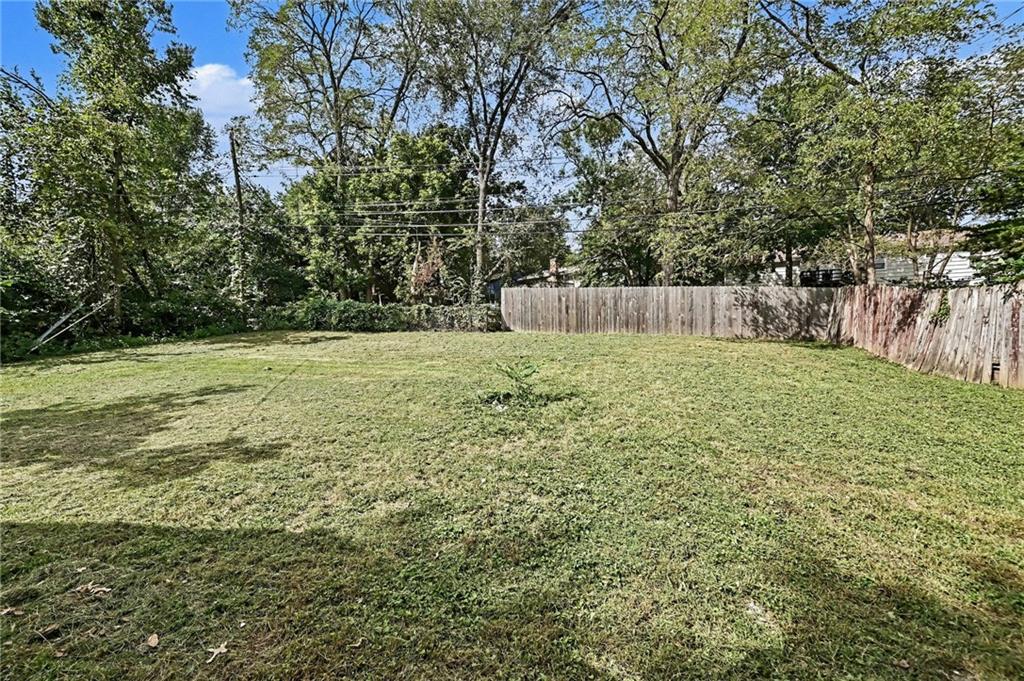 10004 Lydia Avenue Property Photo 21
