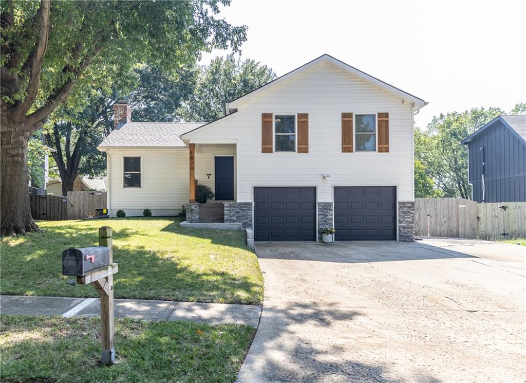 1829 152nd Circle Property Photo 1