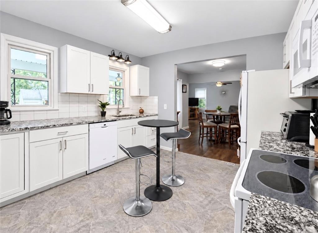 216 Moss Avenue Property Photo 1