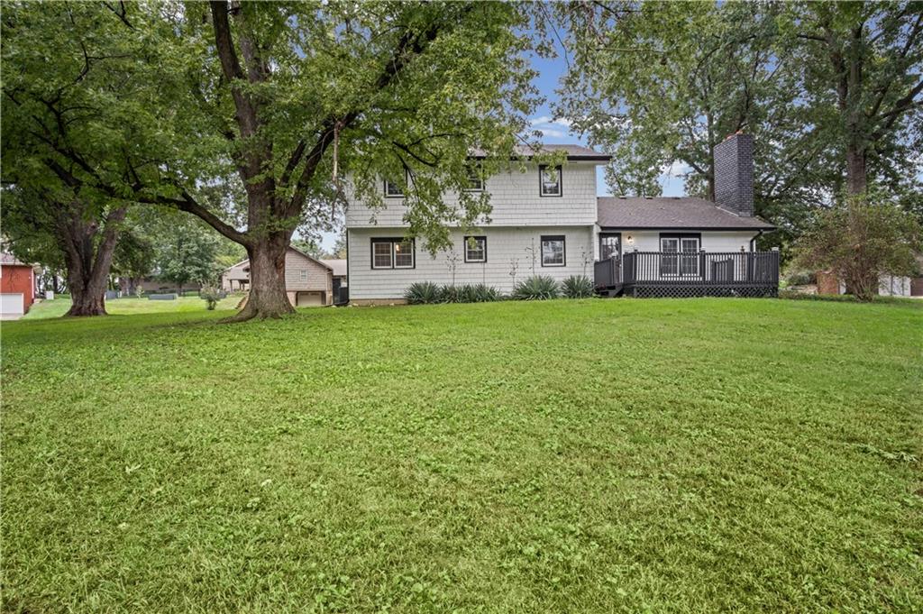 4806 Stonecrest Terrace Property Photo 3