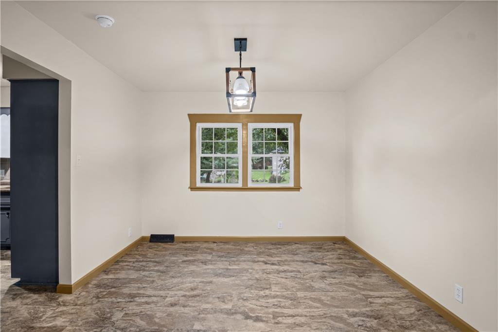4806 Stonecrest Terrace Property Photo 7