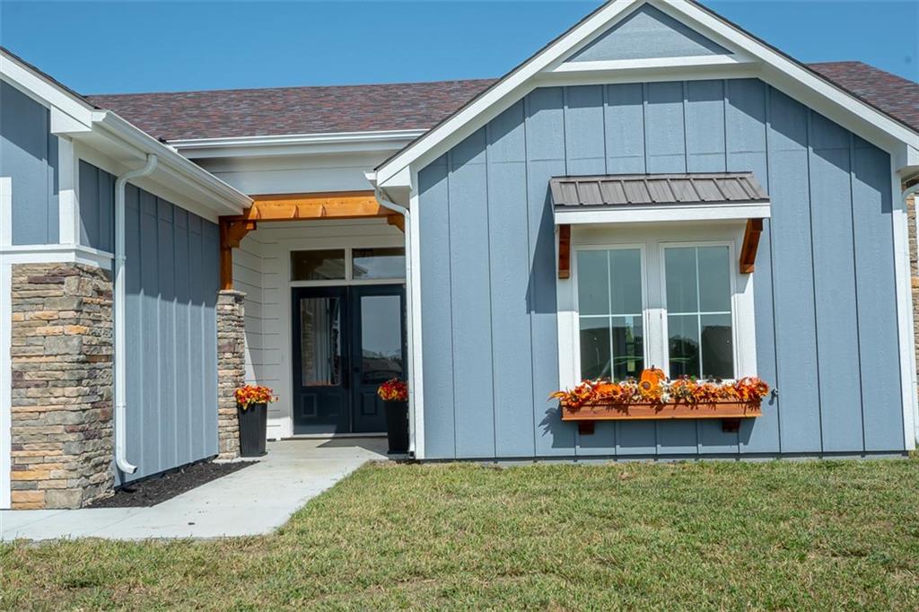 1018 Bluestem Circle Property Photo 5