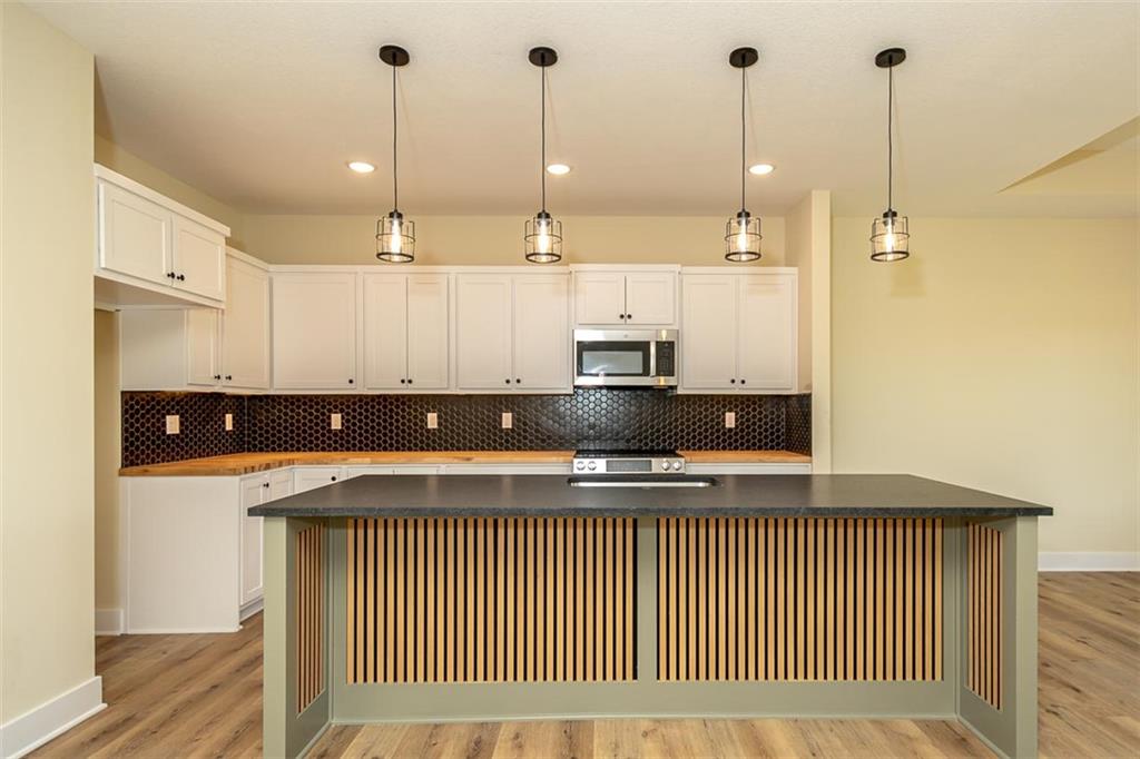 1018 Bluestem Circle Property Photo 11