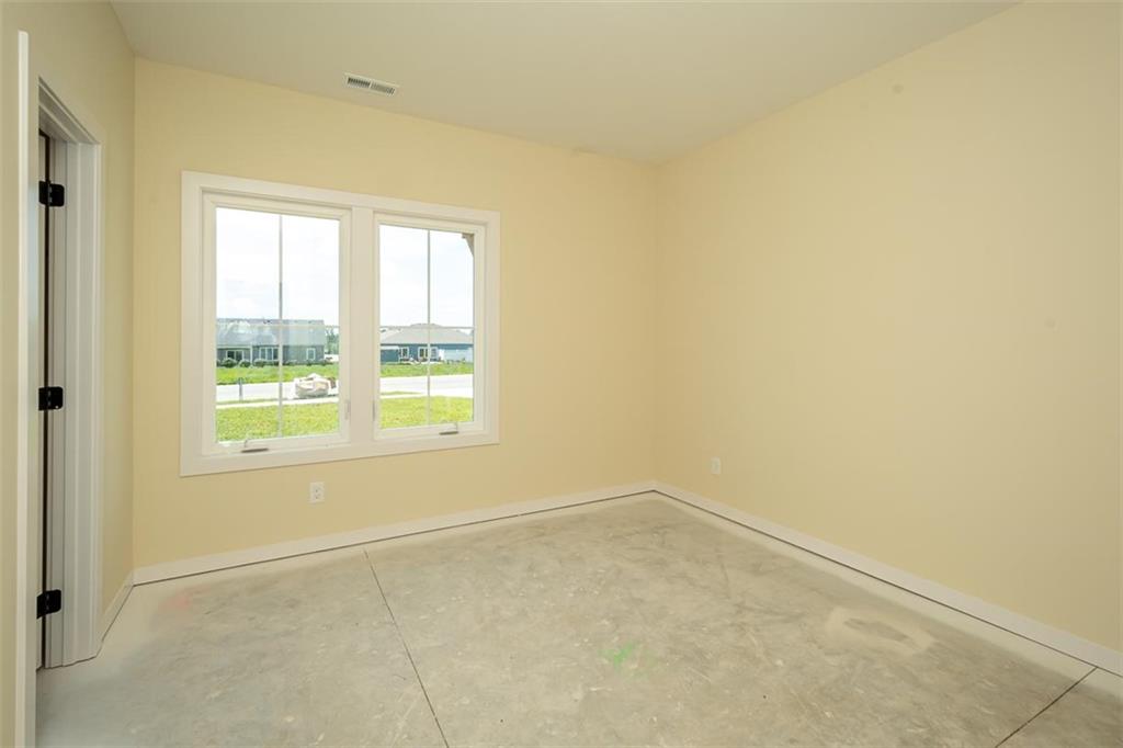 1018 Bluestem Circle Property Photo 24