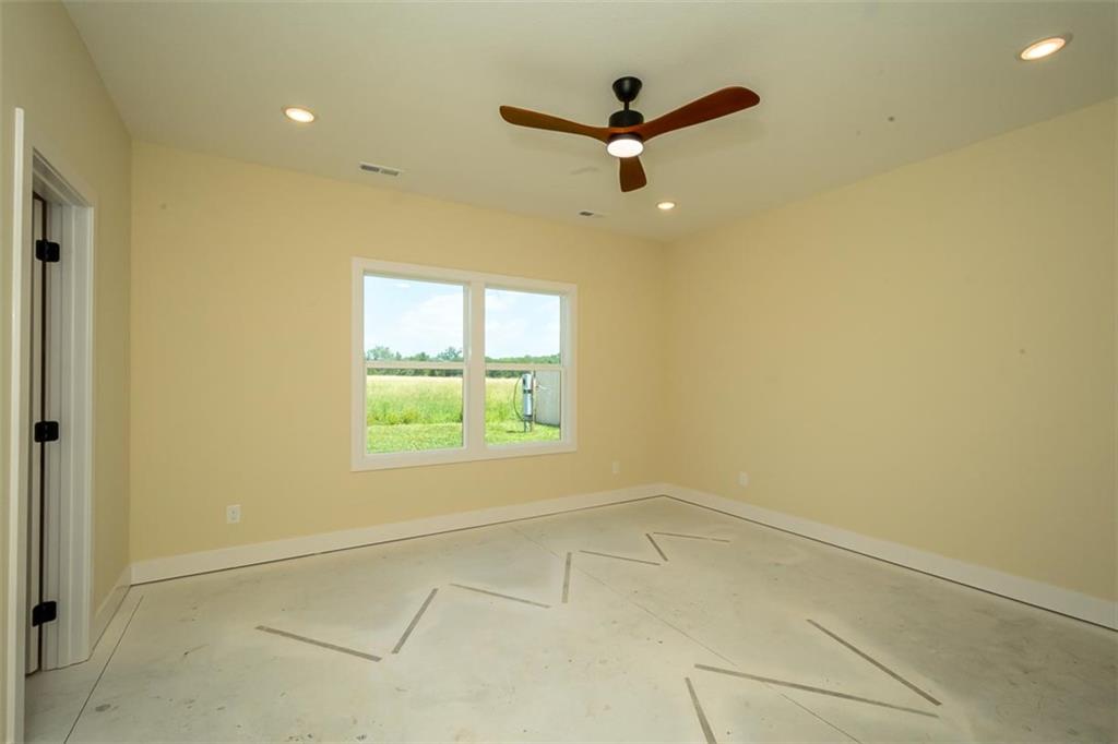 1018 Bluestem Circle Property Photo 28