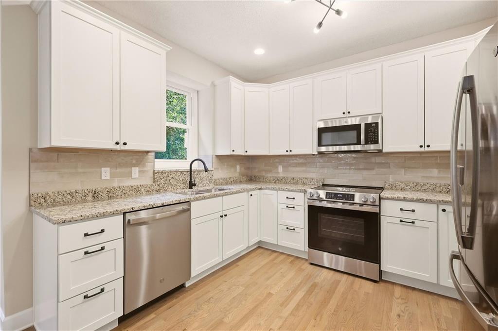 12001 S Rene Street Property Photo 8