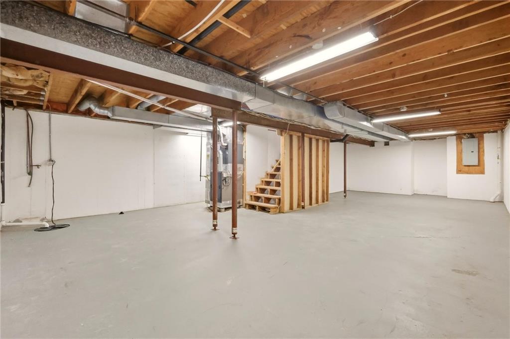12001 S Rene Street Property Photo 28