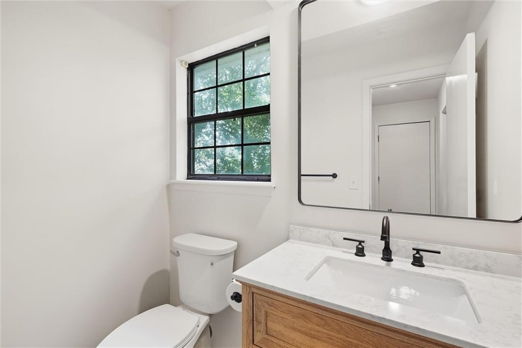 11605 W 113th Street Property Photo 20