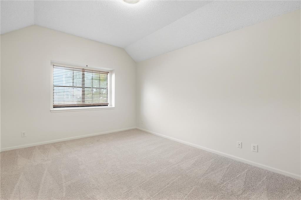 11605 W 113th Street Property Photo 21