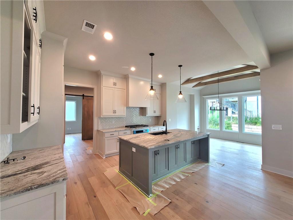 18232 Oakmont Street Property Photo 7