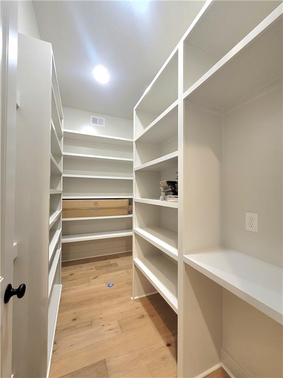 18232 Oakmont Street Property Photo 13