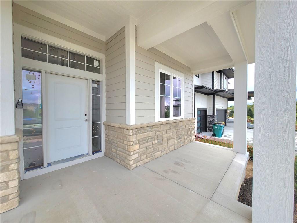 18261 Earnshaw Street Property Photo 2