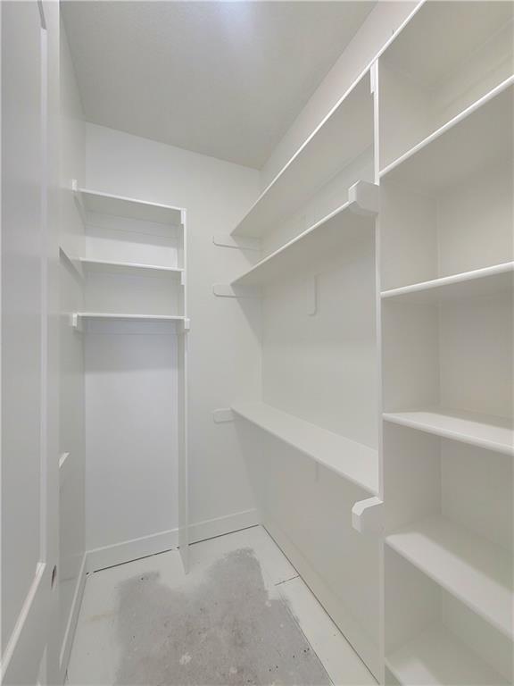 18261 Earnshaw Street Property Photo 13