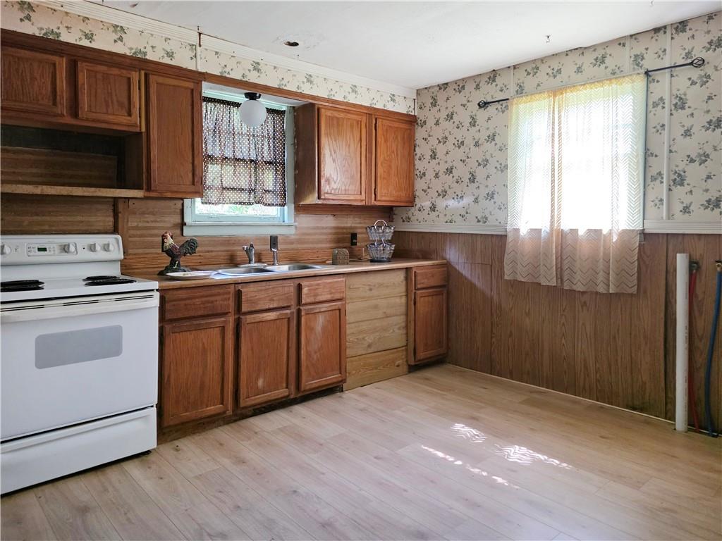 1300 Park Street Property Photo 7