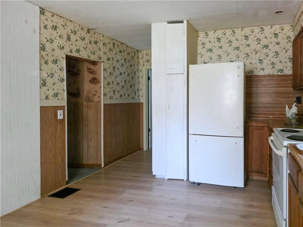 1300 Park Street Property Photo 9