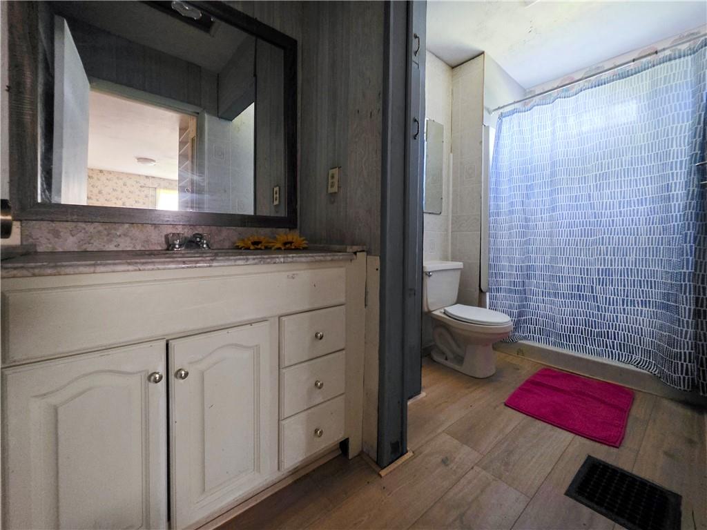 1300 Park Street Property Photo 10