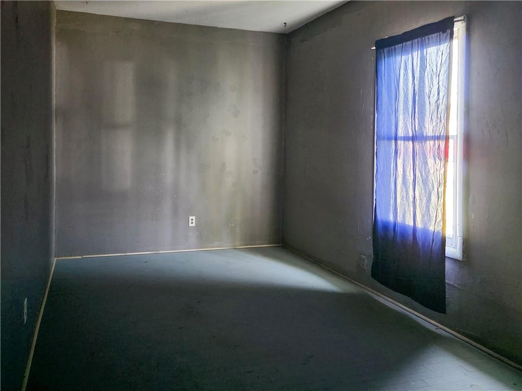 1300 Park Street Property Photo 11
