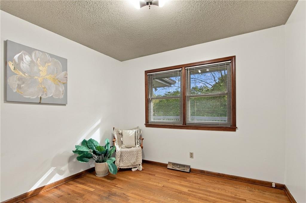 6009 N Wyandotte Street Property Photo 13