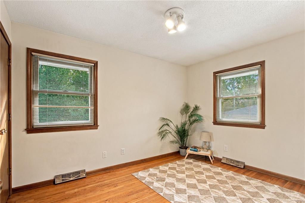 6009 N Wyandotte Street Property Photo 16