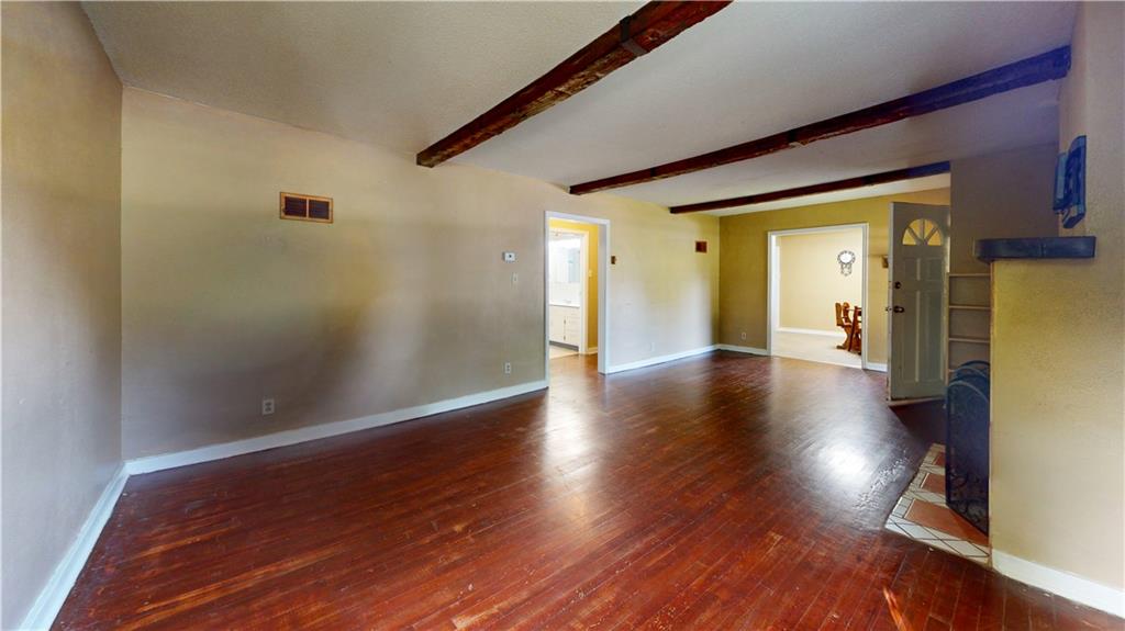 2920 Pear Street Property Photo 8