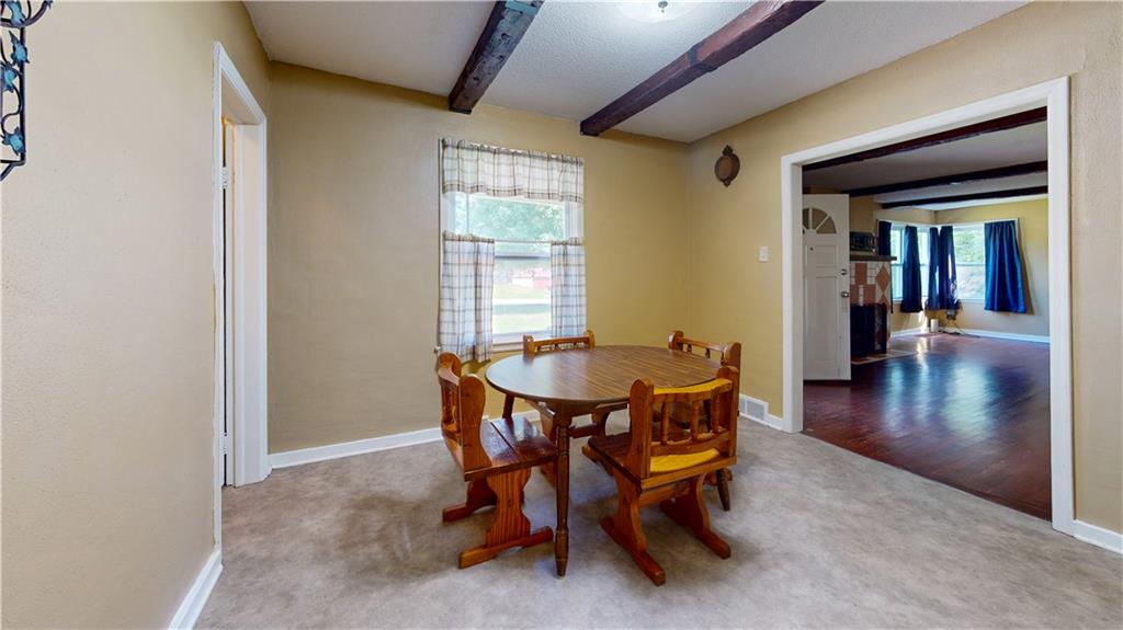 2920 Pear Street Property Photo 9