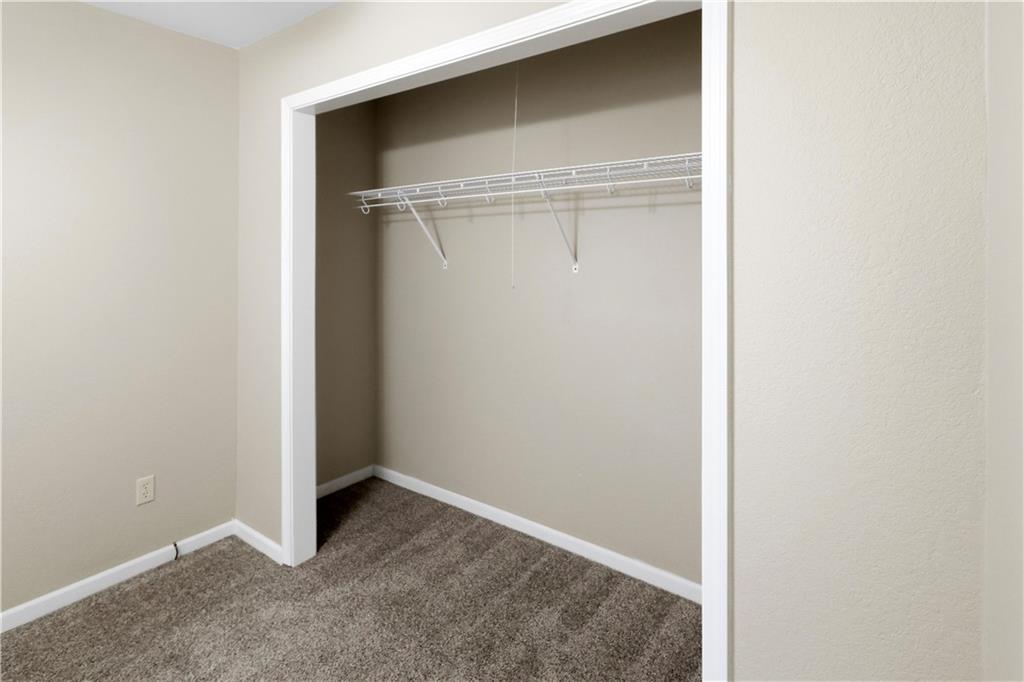 423 E Market Street Property Photo 14