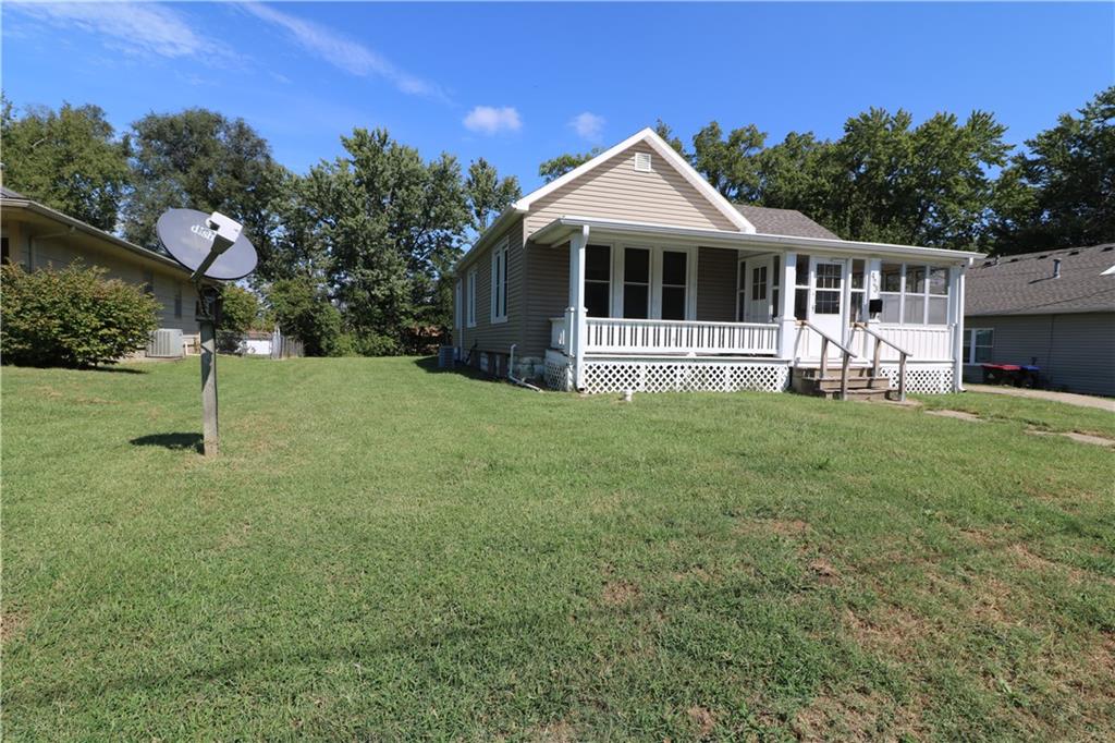 423 E Market Street Property Photo 16